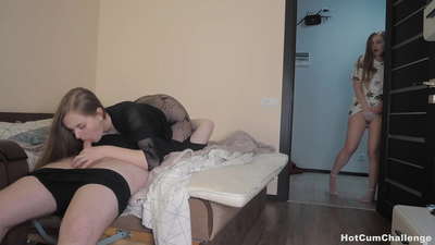 kapu! E hele mai ana au i koʻu nānā ʻana iā Pāpā e hoʻokamakama iā Māmā!